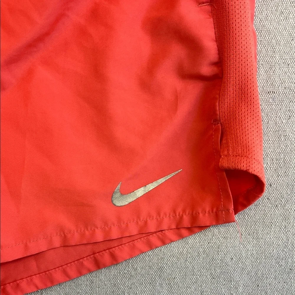 Nike Dri-FIT Running Shorts Women’s Medium Coral Pink Athletic Activewear